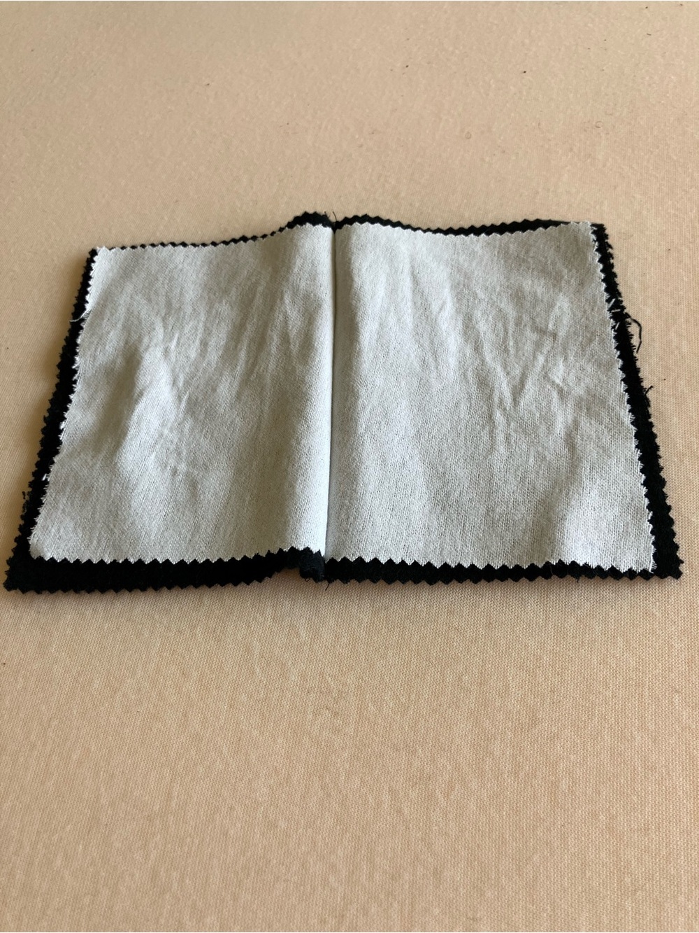 Book-Style Microfiber Glasses Cleaning Cloth